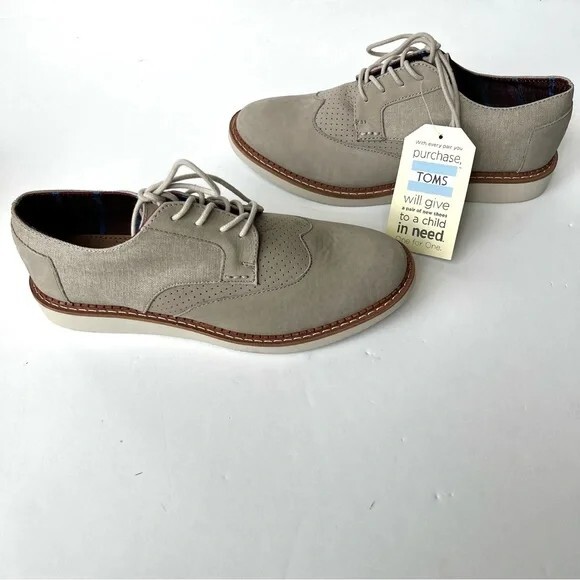 NEW IN BOX TOMS Men