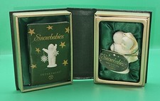 Dept. 56 Snowbabies GIVE SOMEONE A HUG Christmas Ornament In Box with Hangtag