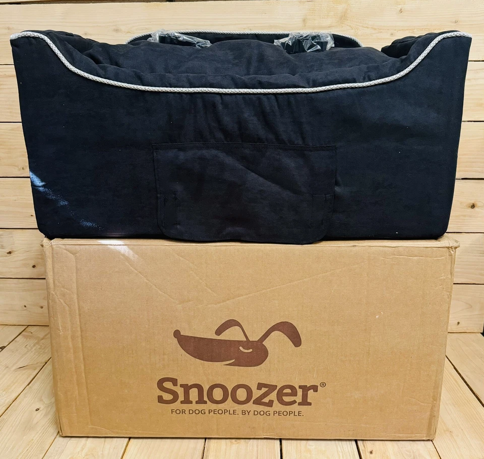 Luxury Lookout II Large Dog Car Seat with Microsuede & Storage Tray - Black - Image 2 of 4