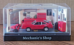 MOTOR MAX: "Mechanic's Shop" American Graffiti In Case 1:64 NO BOX