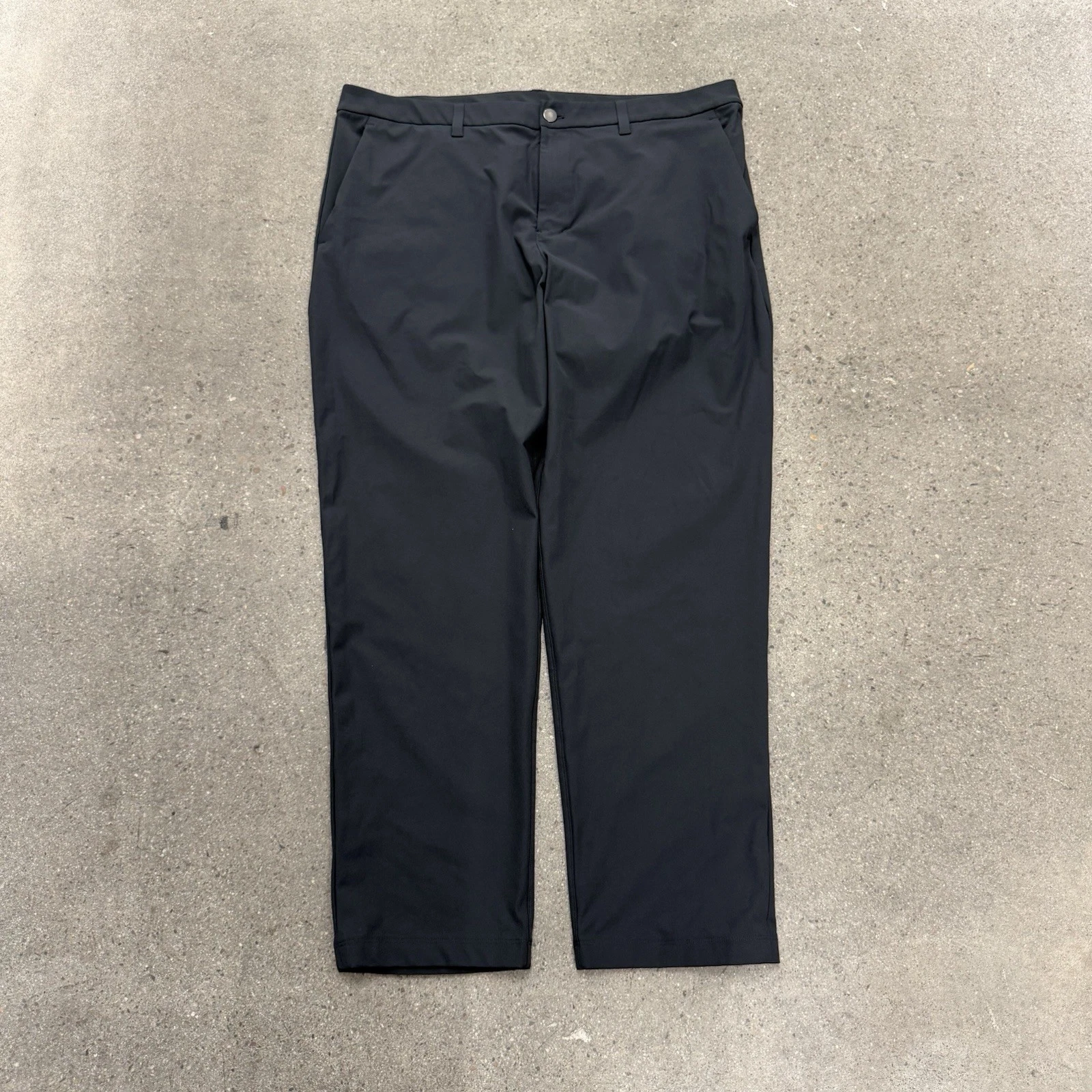 Lululemon Mens Performance Lightweight Pants Size 38
