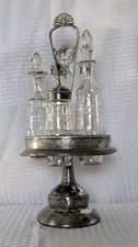 Ancienne assiette victorienne en verre gravé Belmont Co. Castor Cruet Set.      # 242