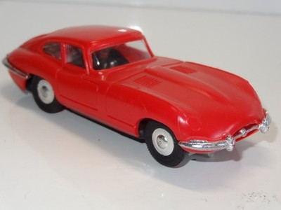 HONGKONG SLOT CAR JAGUAR E TYPE ( 421 )