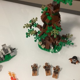 Lego The Hobbit Attack Of The Wargs Figs And Warg New Build 100% CompleteLikeNew