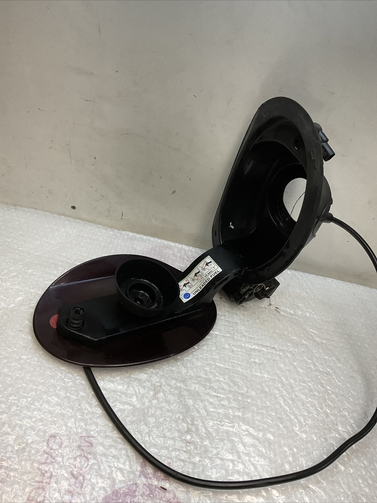 2014-2019 MASERATI GHIBLI S Q4 REAR LEFT SIDE FUEL GAS TANK FILLER DOOR LID OEM