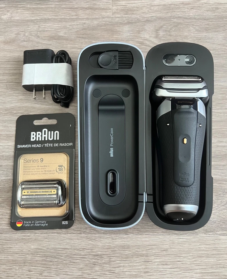 Braun Series 9 Pro Plus 9577cc Electric Shaver with PowerCase + Extra head - image 4 of 4