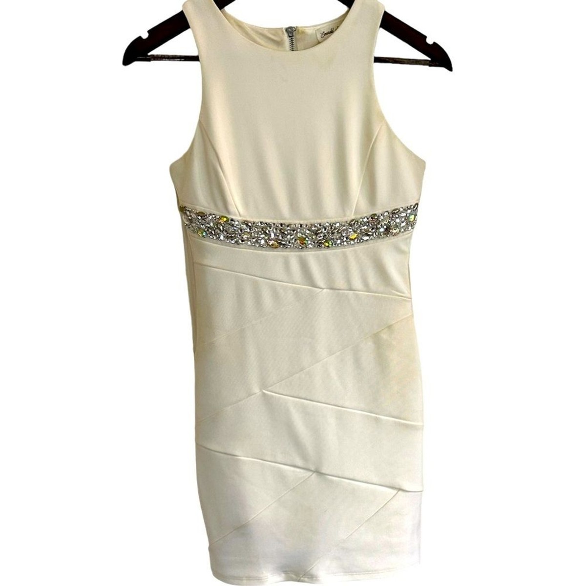 emerald sundae juniors sleeveless bodycon dress Emerald Sundaes white sleeveless bodycon dress Juniors S