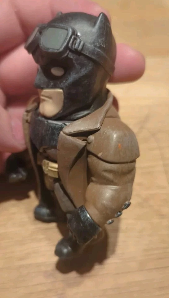 DESERT BATMAN | BATMAN V. SUPERMAN | FIGURA DE ACCIÓN FUNDIDA A PRESIÓN DE 4" DC COMICS (#C2) Foto 2 de 4