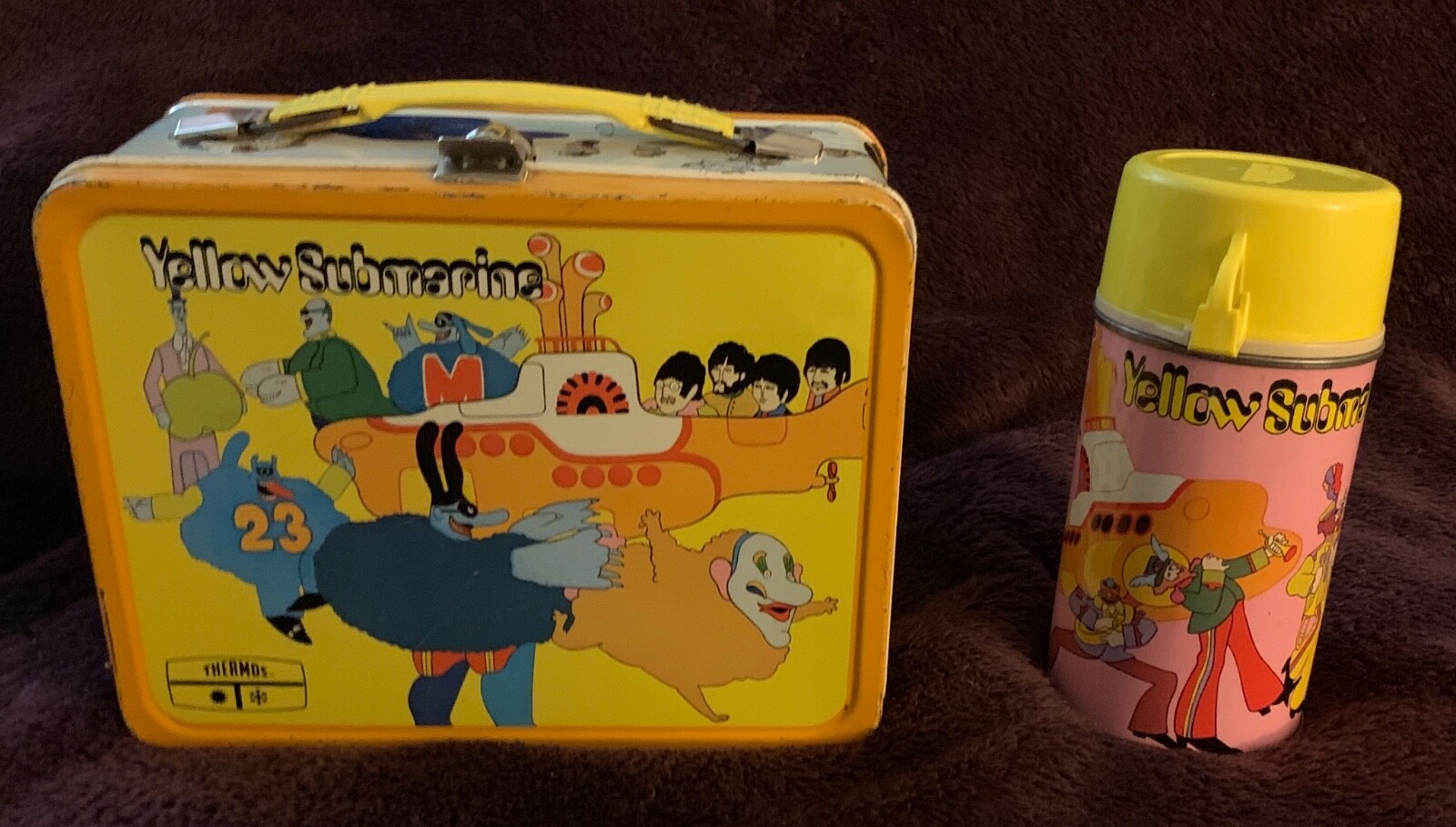 Beatles BEAUTIFUL ORIGINAL 1968 U.S. YELLOW SUBMARINE LUNCH BOX AND