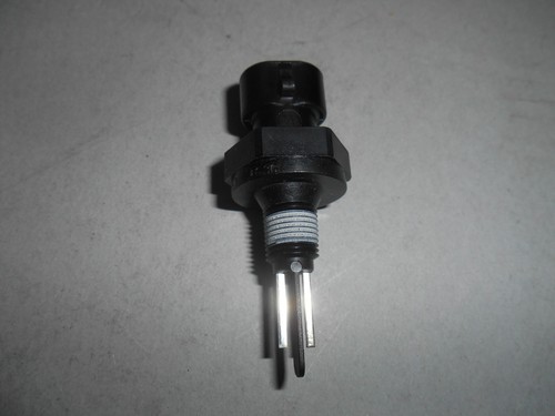 GM /DELCO  COOLANT LEVEL SWITCH # 15673243 - Picture 2 of 2