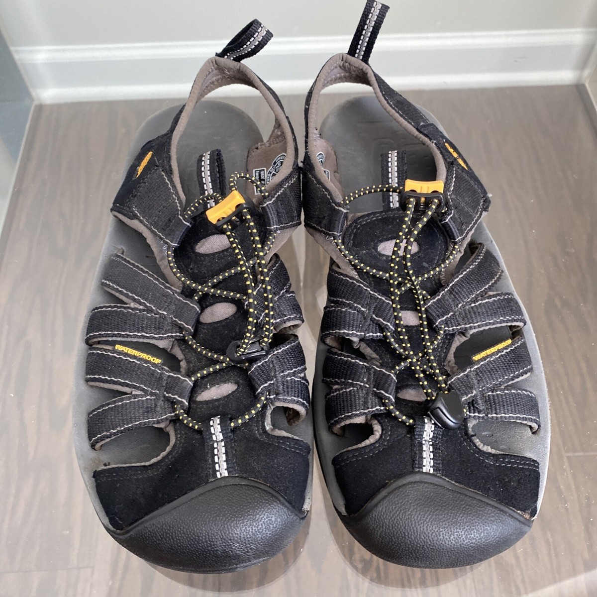 Keen Mens Kanyon Fisherman Sandals Black Waterproof Bungee 