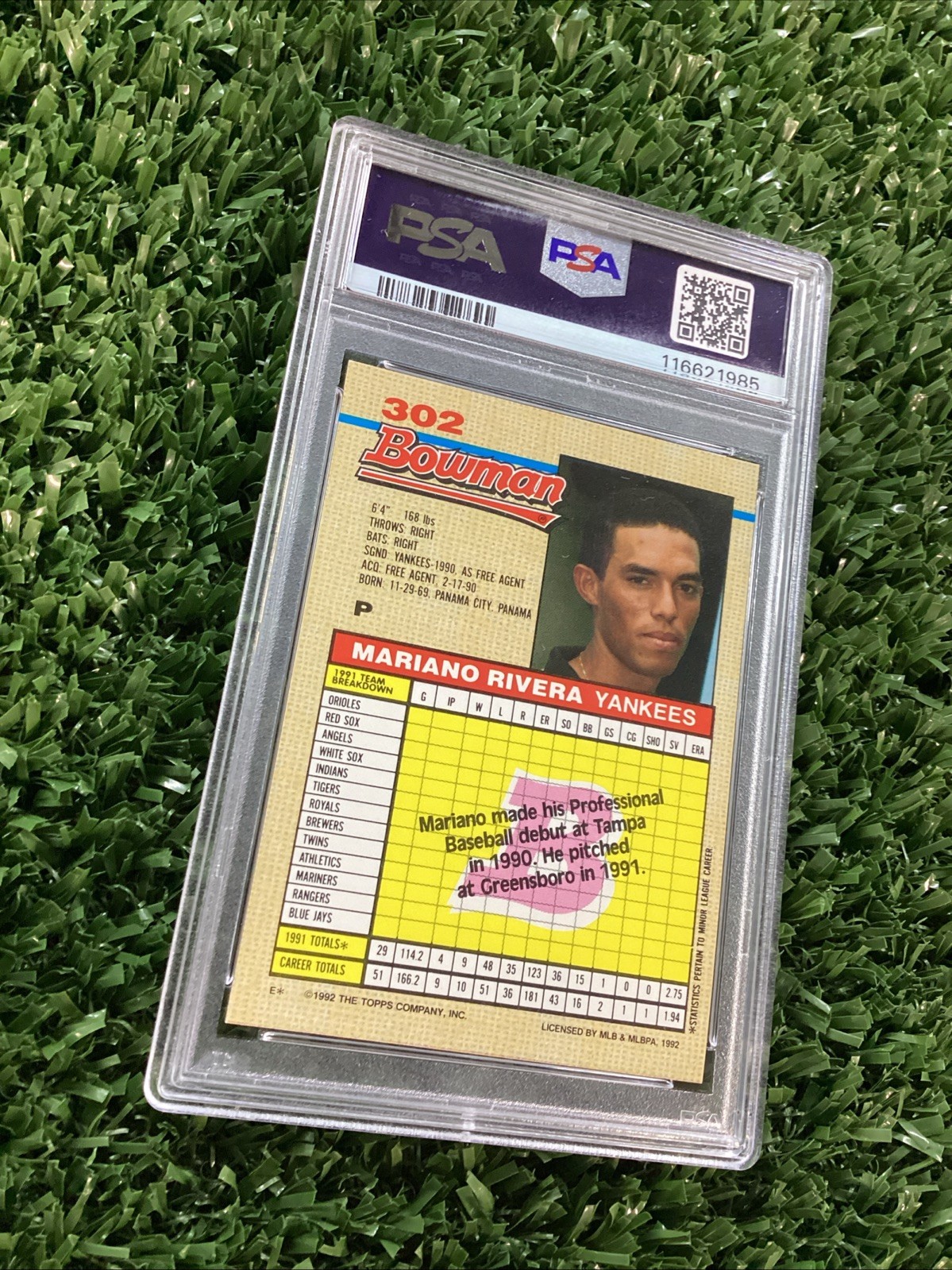 Mariano Rivera 1992 Bowman #302 E* PSA 9 (RC) HOF New York Yankees -MC view 4