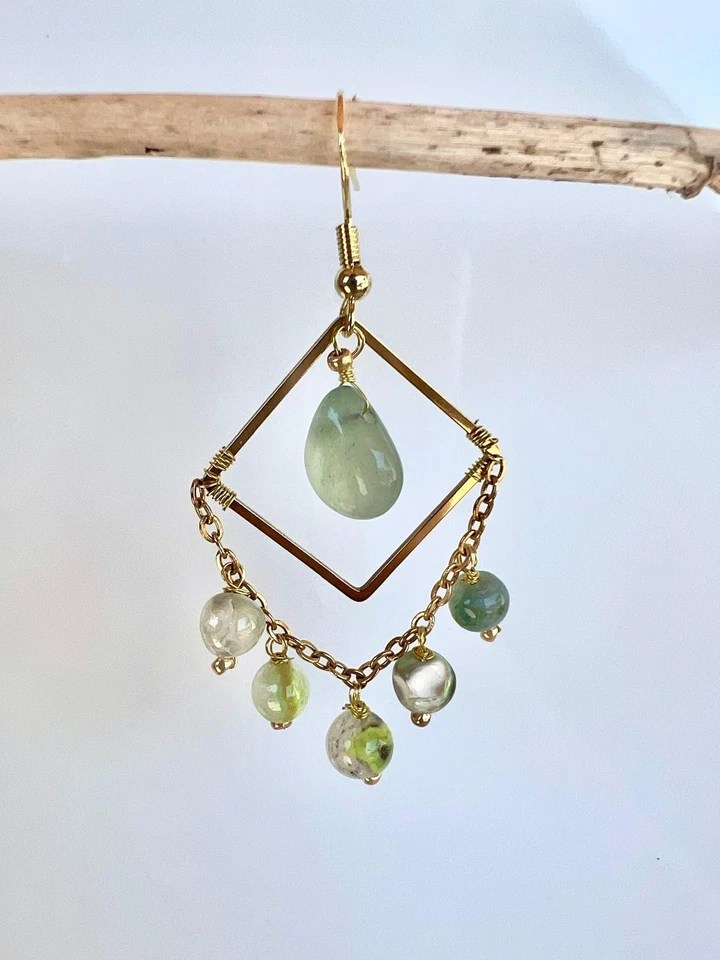 Orecchini chic pendenti  in argento 925 placcato oro con Malachite e Avventurina - Immagine 2 di 3