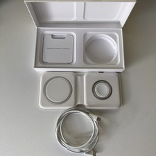 Apple MagSafe Duo Kabellos Magnetisches Ladegerät - Weiß, 20W