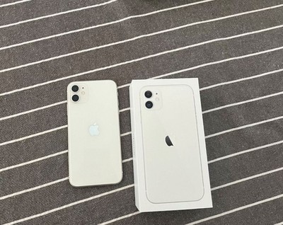 Iphone 11 weiß mit Originalverpackung