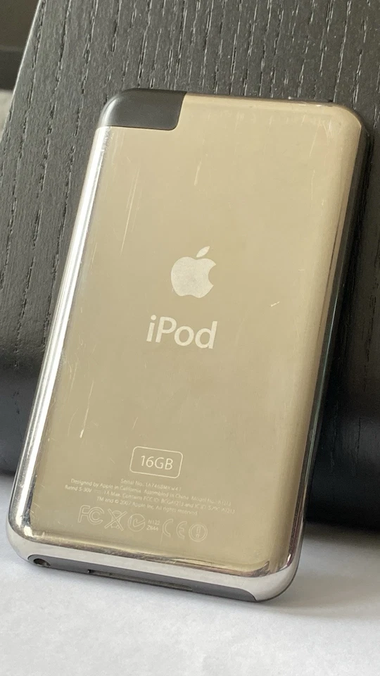 iPod touch A1213 (1.Gen, 2007), 16 GB, funktioniert! - Bild 4 von 4