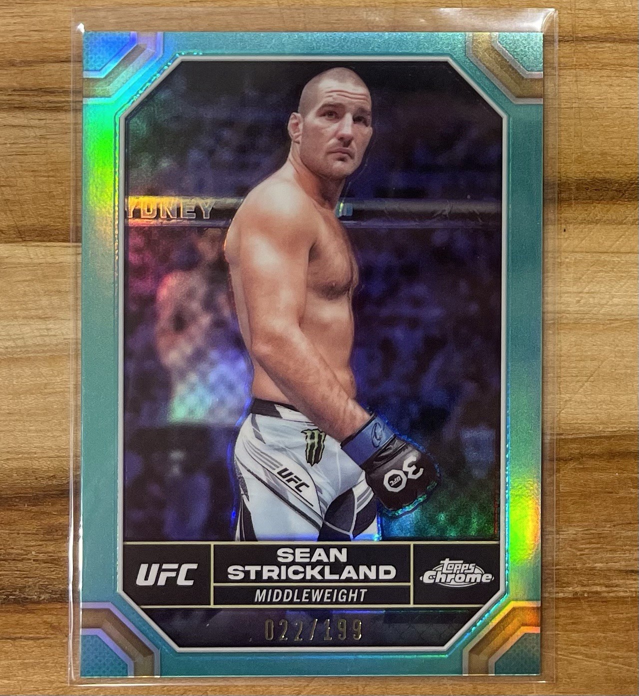 2024 Topps Chrome UFC Sean Strickland Aqua Refractor /199 #174 Middleweight