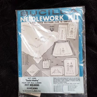 Vintage Bucilla Swedish Wedding Linen 2 Potholders Embroidery Kit 1486
