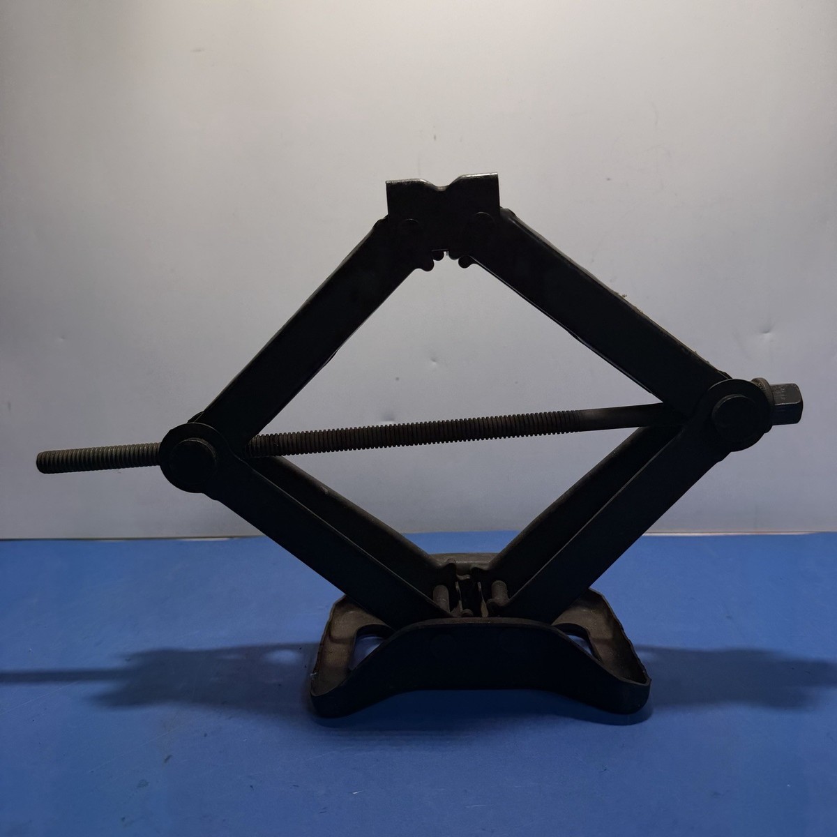OEM Mopar Scissor Jack 05008275AA Chrysler Dodge Jeep Car Jack | eBay