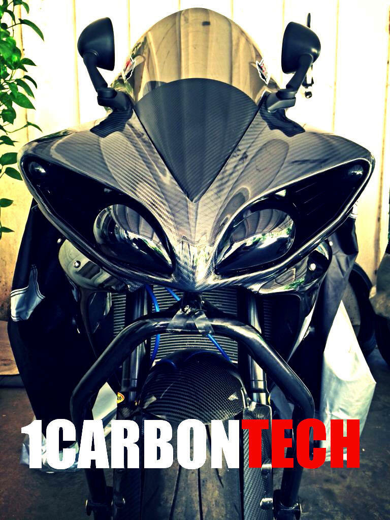 カーボニー　YZF-R1 09-11用　フロントサイドカウル　カーボンパーツ CARBON FIBER FRONT NOSE COWL FAIRING 09-2009-2010-2011 YAMAHA YZF