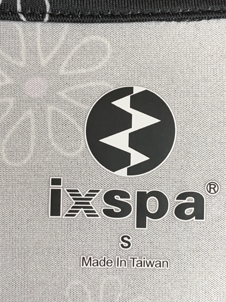 Camisa polo floral negra púrpura talla S de Ixspa para mujer Foto 4 de 4