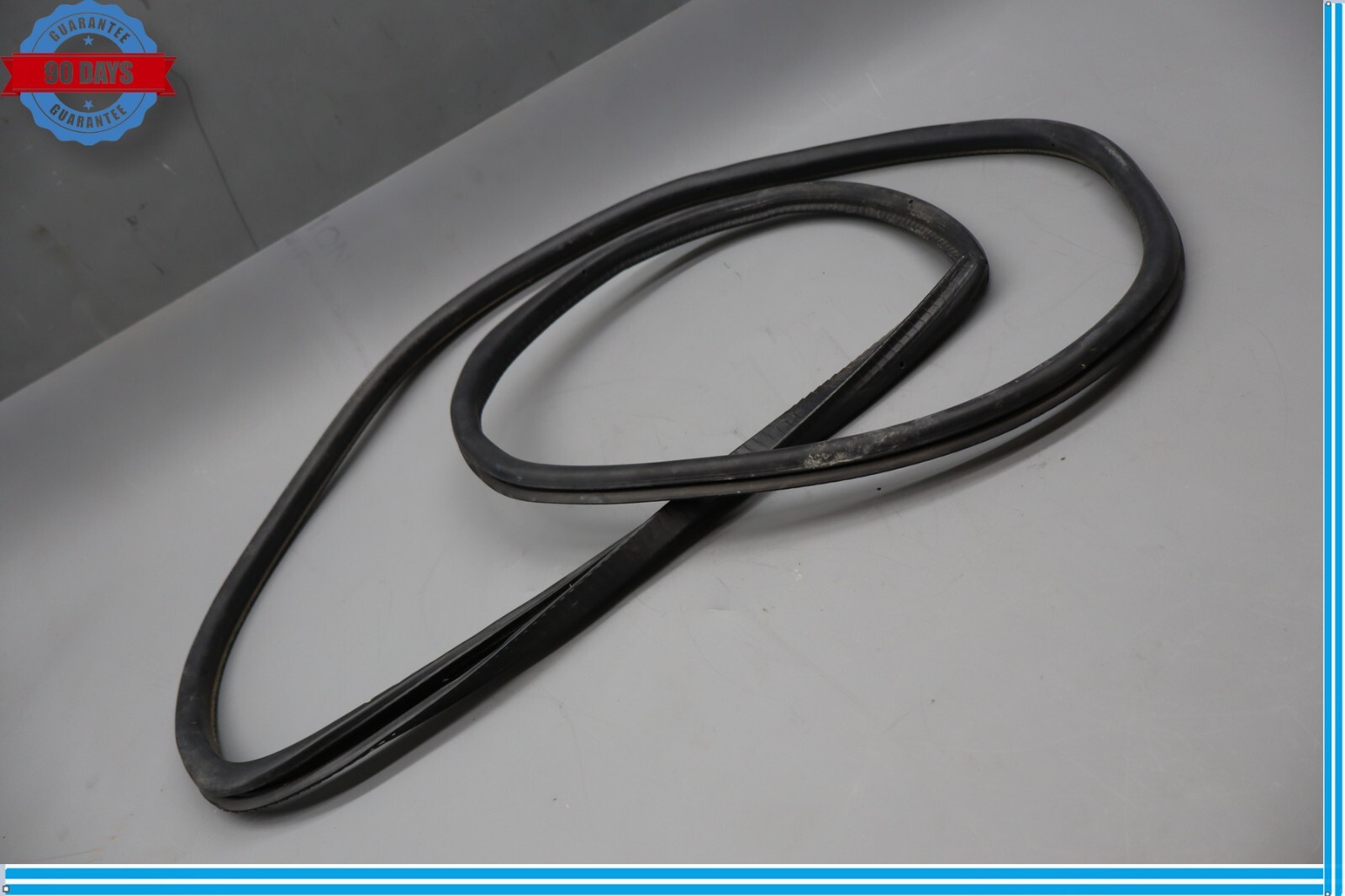 06-12 Bentley Continental Front Right Side Door Body Weatherstrip Seal Oem