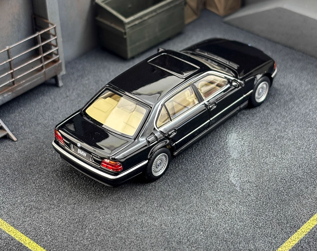 【新品】AR Box 1/64 BMW 7シリーズ Mk3 E38 750iL AR 1:64 Black BMW 750iL E38 Luxury Sedan Sports Model