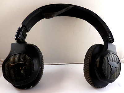 JBL Project Rock Wireless Over-the-Ear Headphones- Black