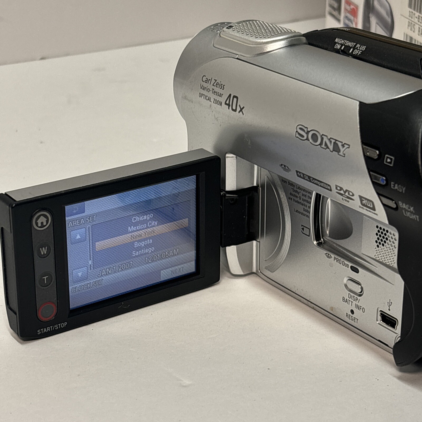 Sony Handycam DCRDVD108 Handheld Digital DVD Video Camcorder