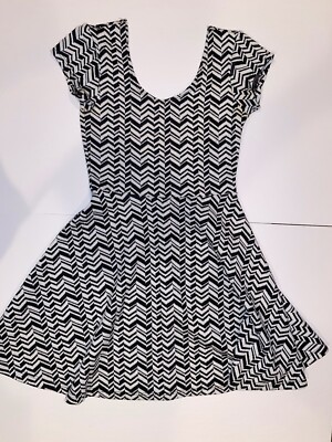 Juniors Pre-Owned Lightly Used Fashion Dress Lot Spring Summer Dresses | eBay Juniors Pre-Owned Lightly Used Fashion Dress Lot Spring Summer Dresses | eBay