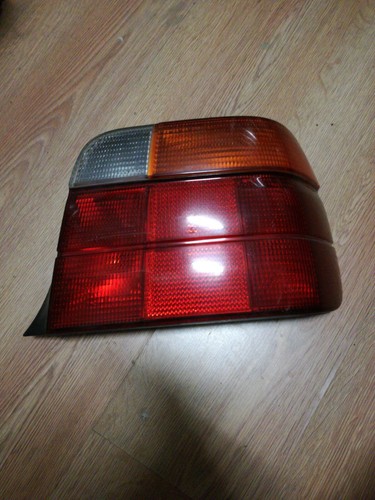 Rückleuchte Rücklicht M-Rücklicht BMW E36 Compact rechts