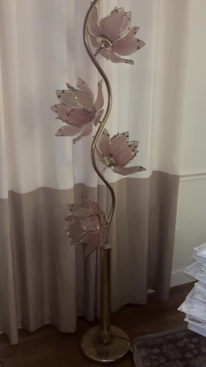 Vtg QH Light Pink Lotus Floor Lamp – Made in Taiwan – Etched Glass