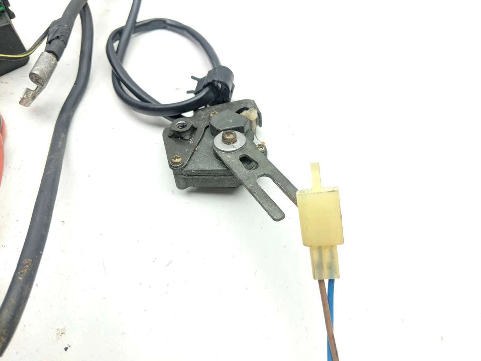 06 Kawasaki Vulcan 900 VN900 Relé Sensor Kit Batería Arranque Kick MAP Intermitente Foto 4 de 4