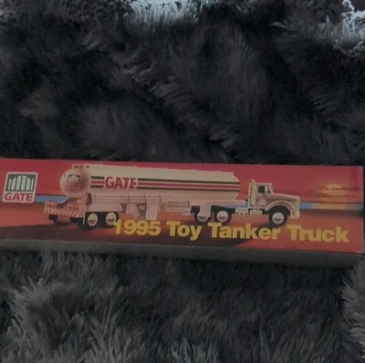 Gate 1995 Toy Tanker Truck Limited Edition Collector's Series Headlights Horn