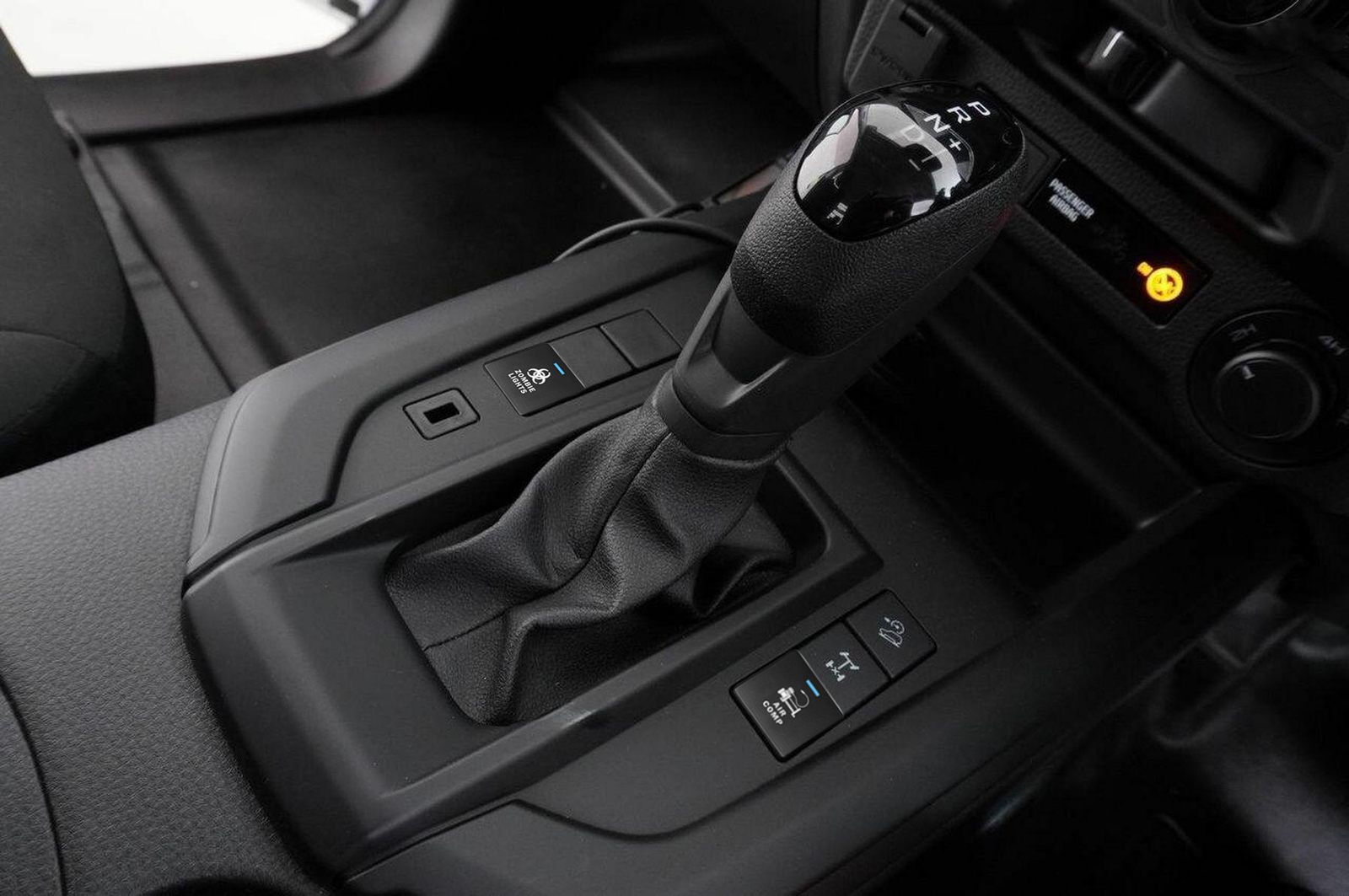 Push Switch I685BW FUEL PUMP on-off for Isuzu D-Max DMAX MAZDA BT50 BT ...