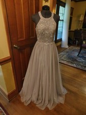 BEAUTIFUL FORMAL/PROM/SPECIAL OCC. MAUVE/LAVENDER ILLUSION BEADED LACE GOWN S6