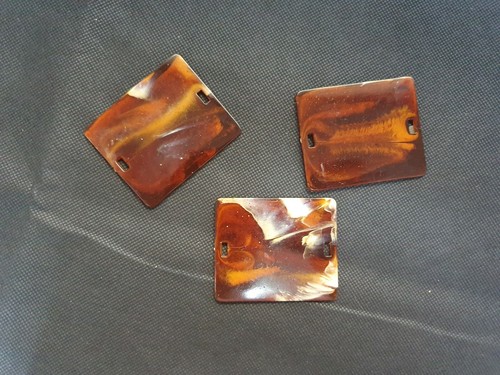 Caramel Brown Marbled Design Large Button Style Trim- B1061 - Picture 3 of 6