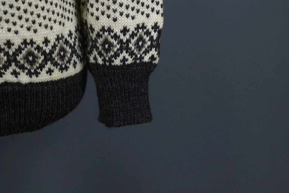 DALE OF NORWAY Multicolor Fair Isle Wool Knit Clasp Ski Cardigan Sweater S - Image 4 of 4