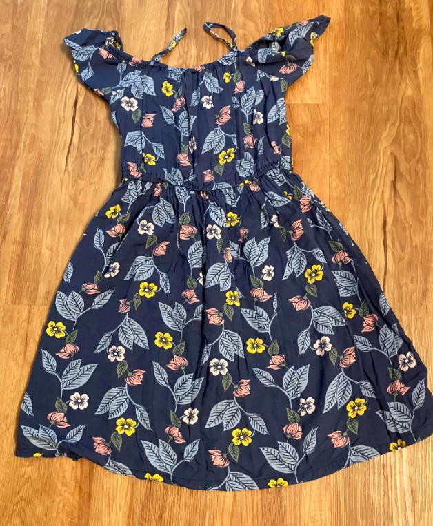 VESTIDO FLORAL CARTER'S TIRANTES TALLA 6/6X Foto 2 de 3