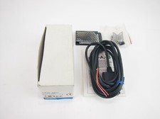 New Omron E3S-AR21 Photoelectric Sensor E3SAR21
