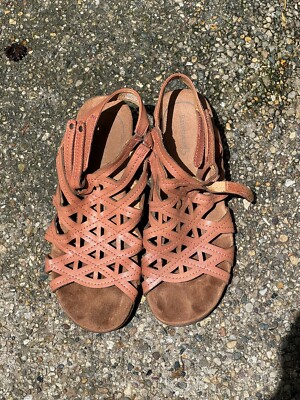 Baretraps Toshia M Wedge Sandals Womens Strappy Open Toe