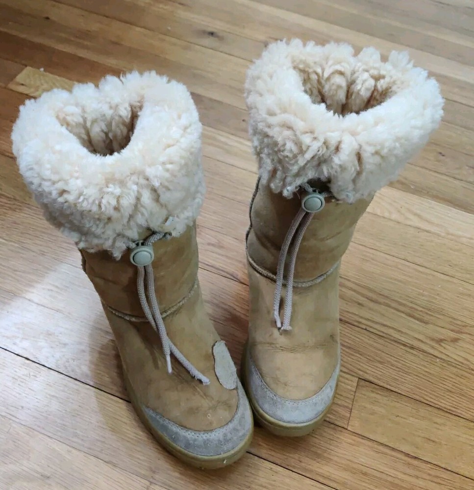UGG Australia Tall 5250 Suede Leather Shearling Boot Tan Size 6 Repaired?