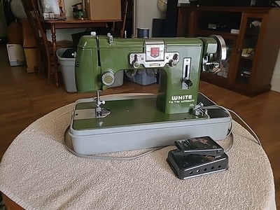 Vintage 1954 WHITE Zig Zag Automatic Model 651 Sewing Machine Mean Green