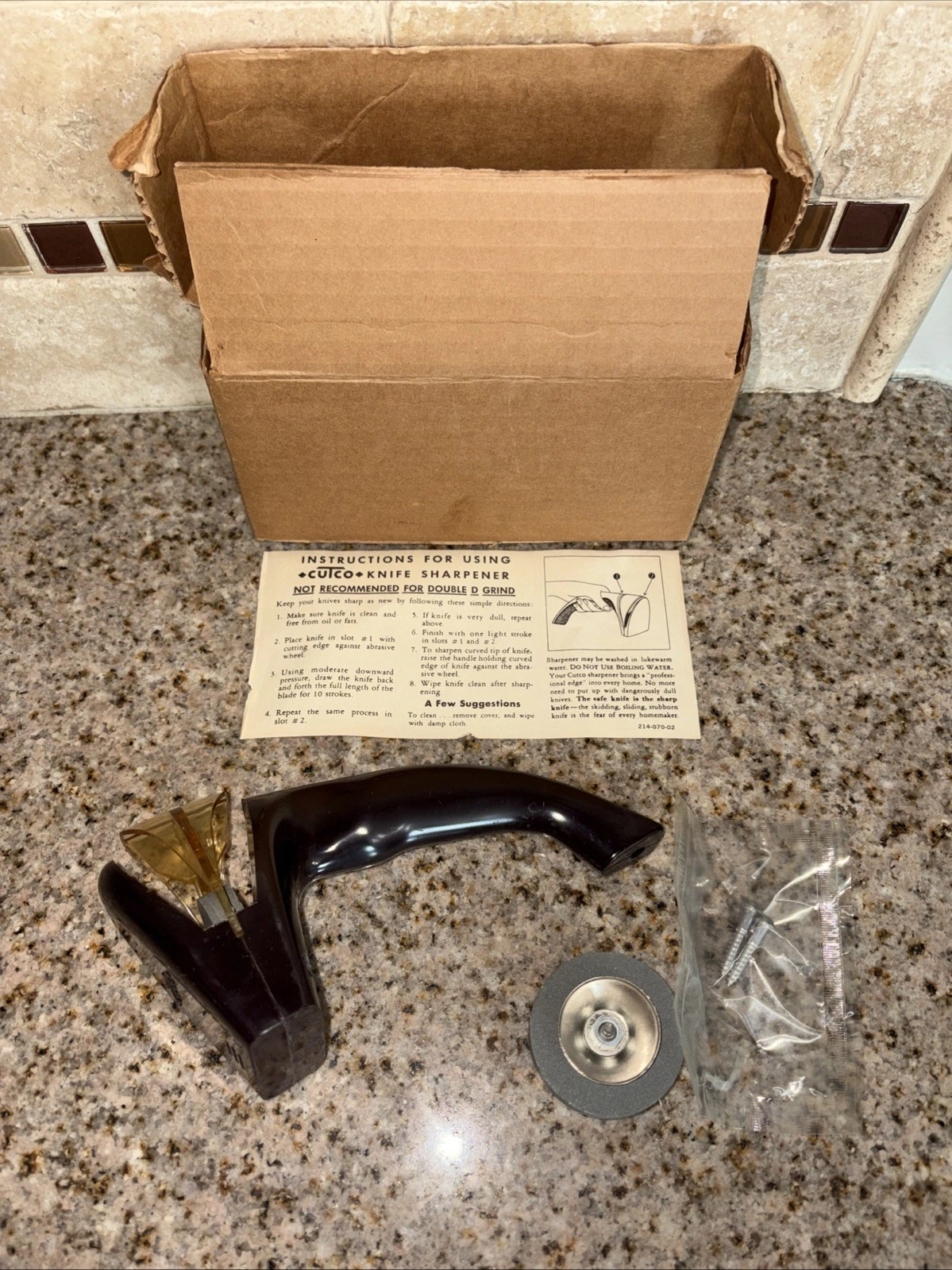 Vintage CUTCO Kitchen Knife Sharpener Handheld Pull Through BROWN NEW #4034