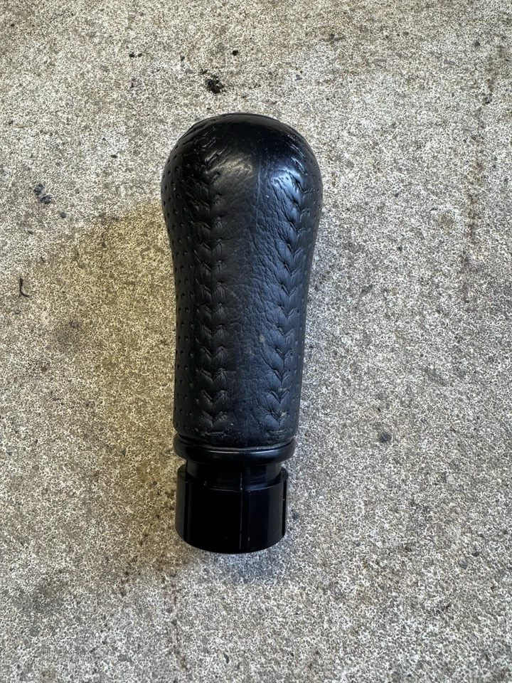 1997-2006 Honda CR-V 5 Speed Manual Transmission Gear Shift Knob Black OEM - Image 2 of 4
