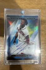2020 Topps Finest - Finest Moments Autographs Ronald Acuña Jr. #MOMA-RAJ (AU)
