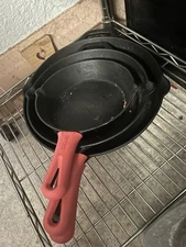 6-Piece Cast Iron Nonstick Skillet Set in Black