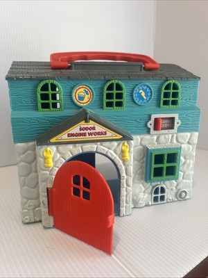 Thomas Tank Engine Sodor Engine Works Playset Carry Case 2003 Train Station 6x8 