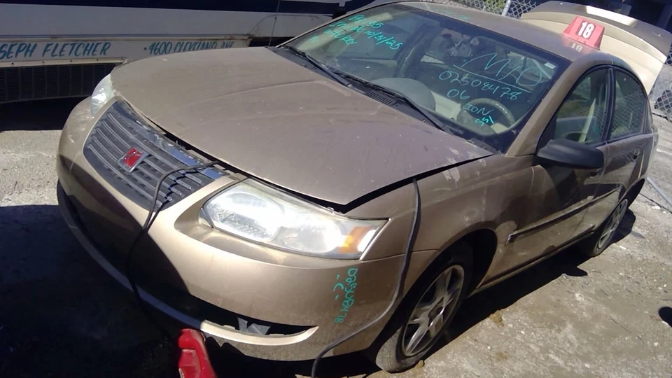 Fuse Box Engine Fits 06 ION 5239726 - Image 2 of 4