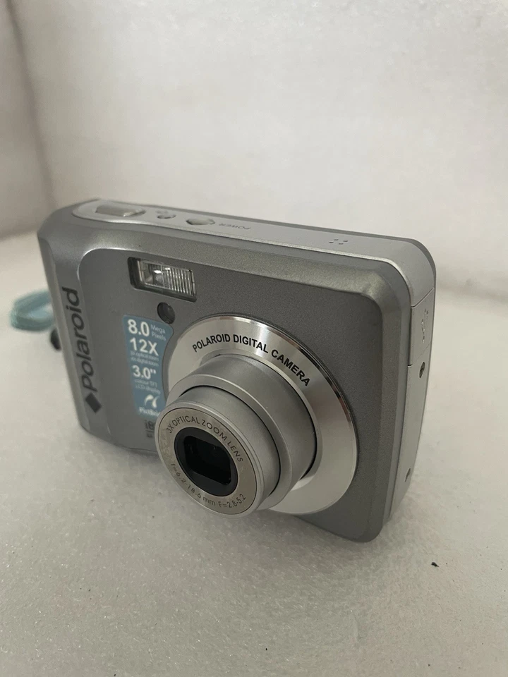 Polaroid i834 - Digitalkamera 8 Megapixel Kompakt Silber Getestet ✅ - Bild 3 von 4